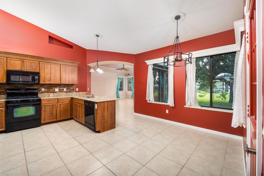 1508 SW Crater Ave-11