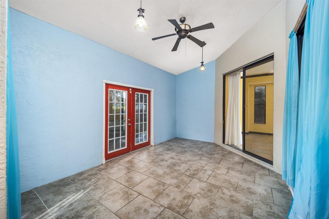1508 SW Crater Ave-24