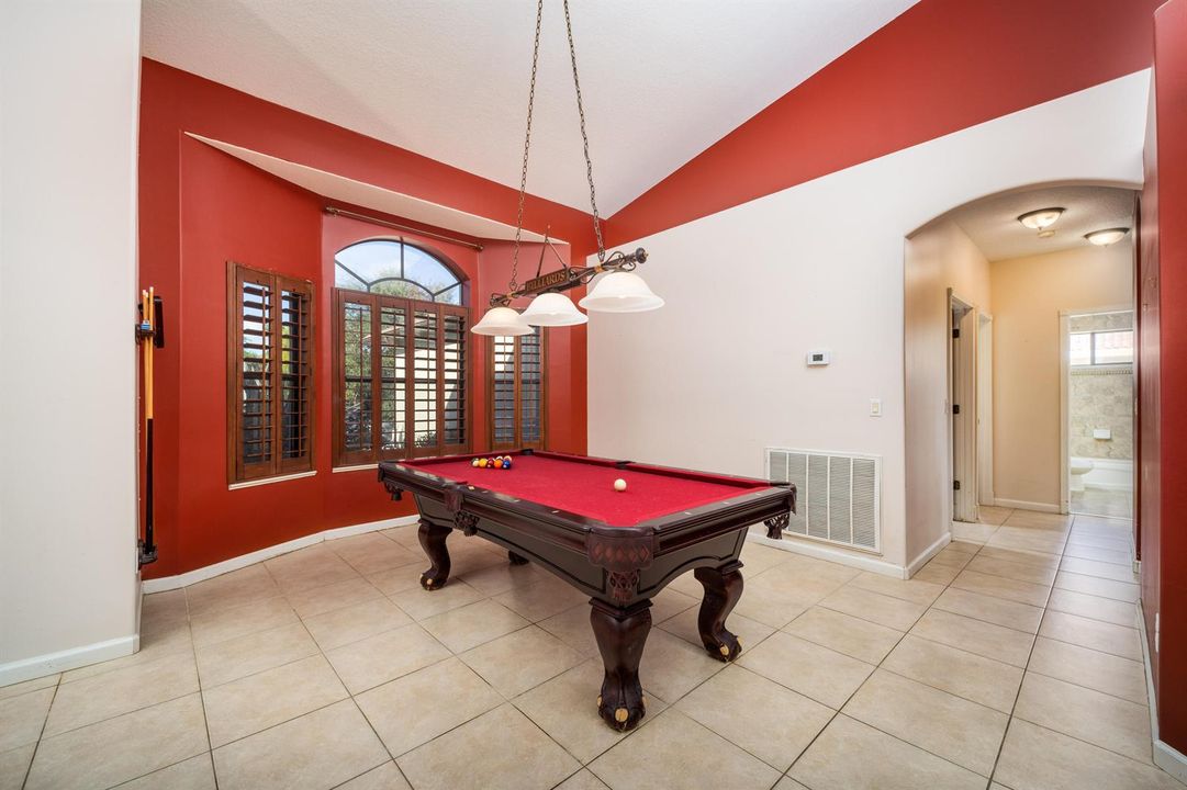 1508 SW Crater Ave-10