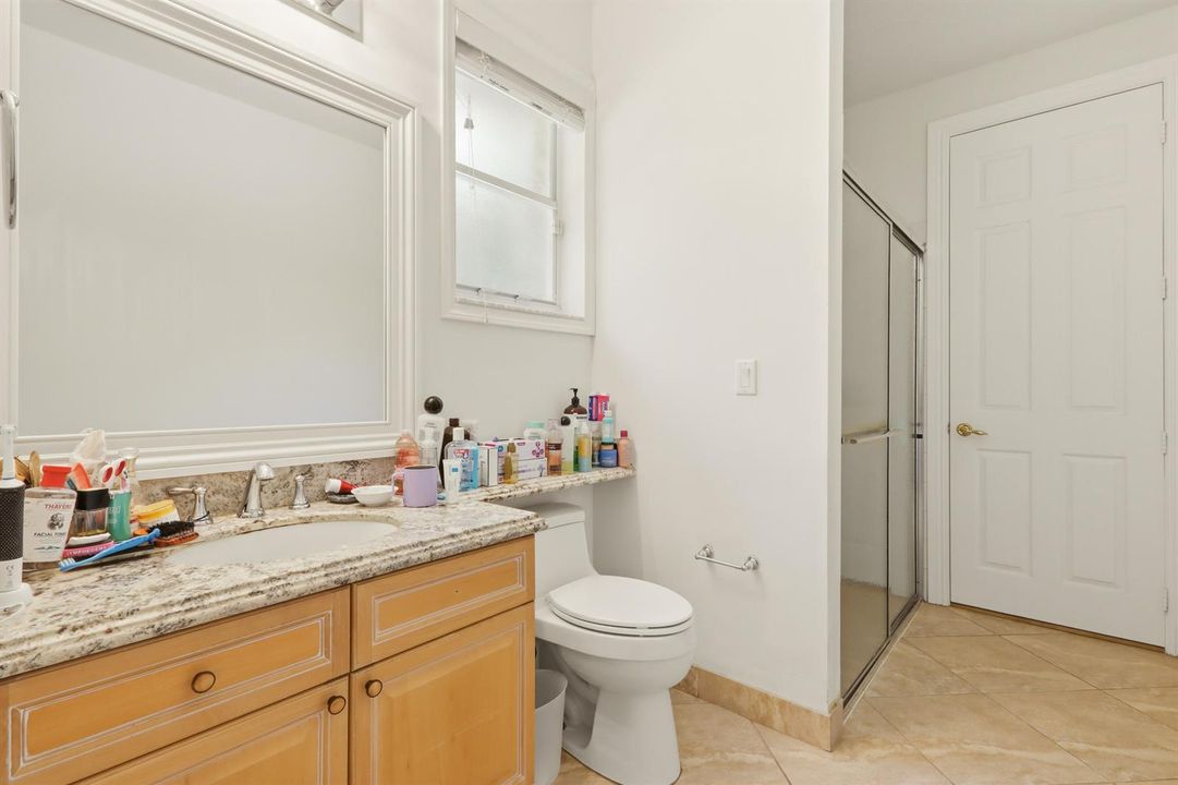 2nd Bathroom