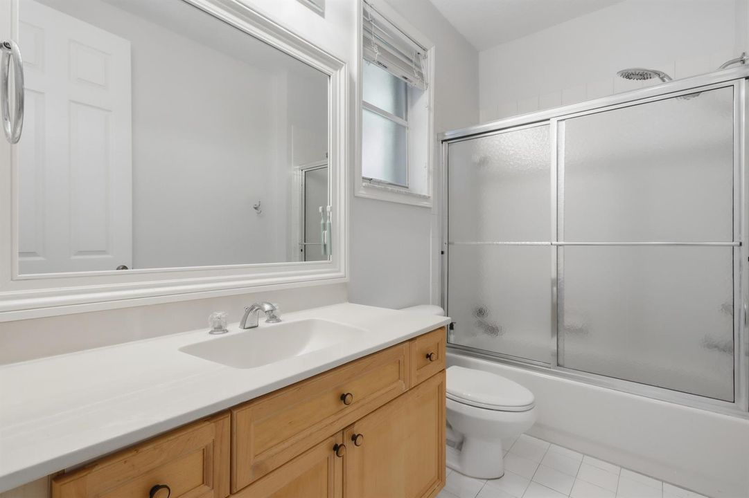 4th Bathroom