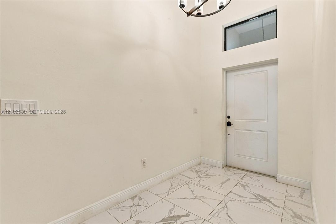 For Sale: $490,000 (3 beds, 2 baths, 1379 Square Feet)