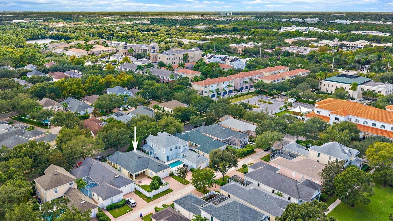 244 Honeysuckle Dr-27