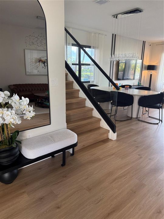 For Sale: $1,600,000 (5 beds, 4 baths, 3633 Square Feet)