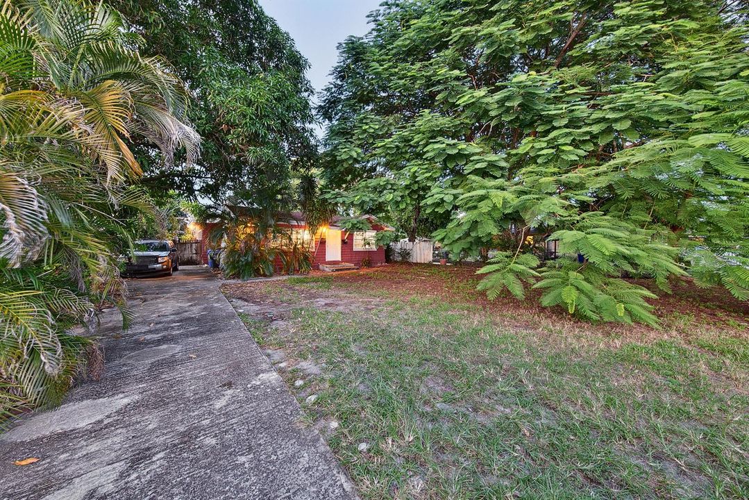 2327 Polk St Unit A (17)