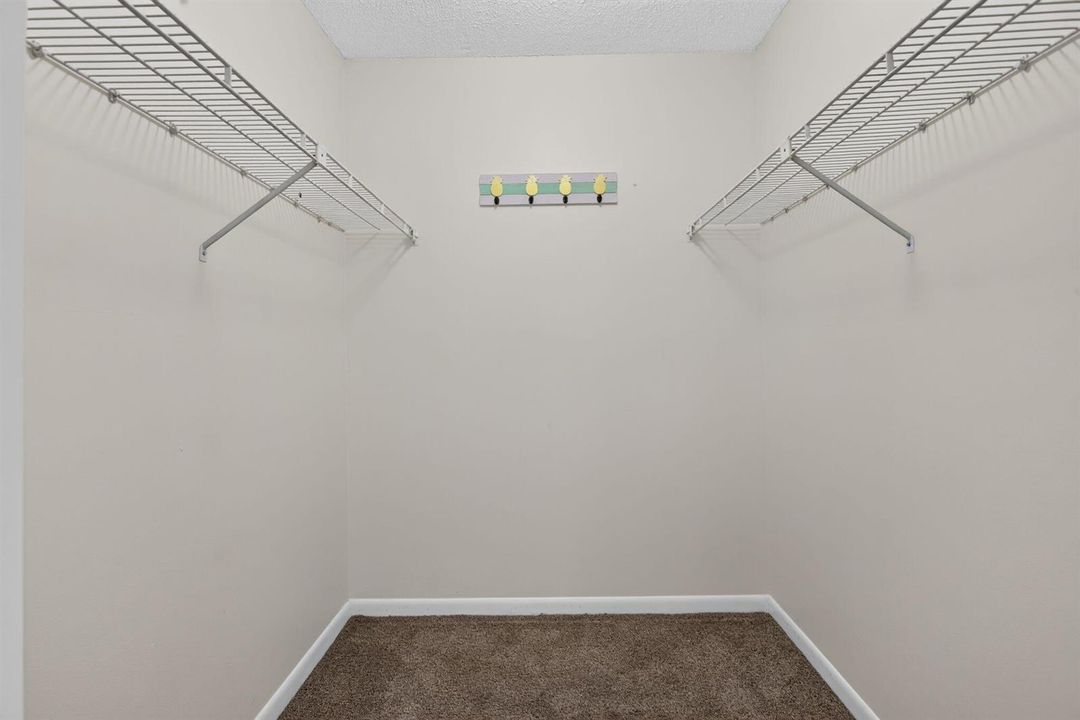 26-web-or-mls-2073-27