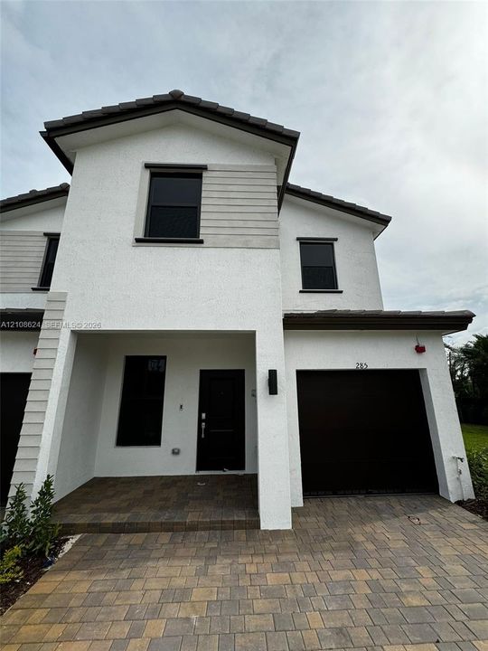 En Venta: $650,000 (4 camas, 2 baños, 1888 Pies cuadrados)