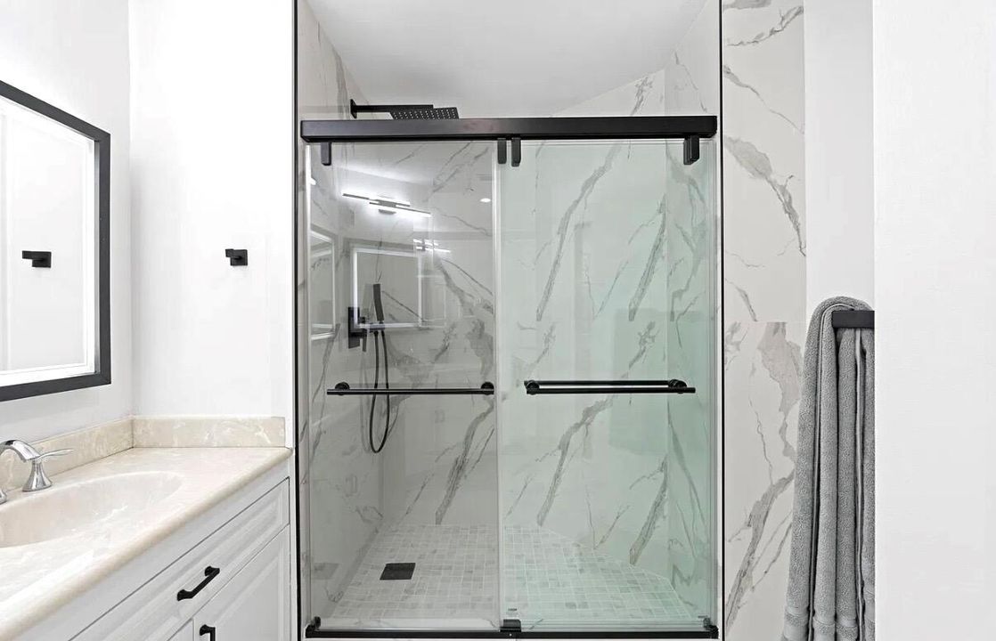JUNO MASTER BATH SHOWER