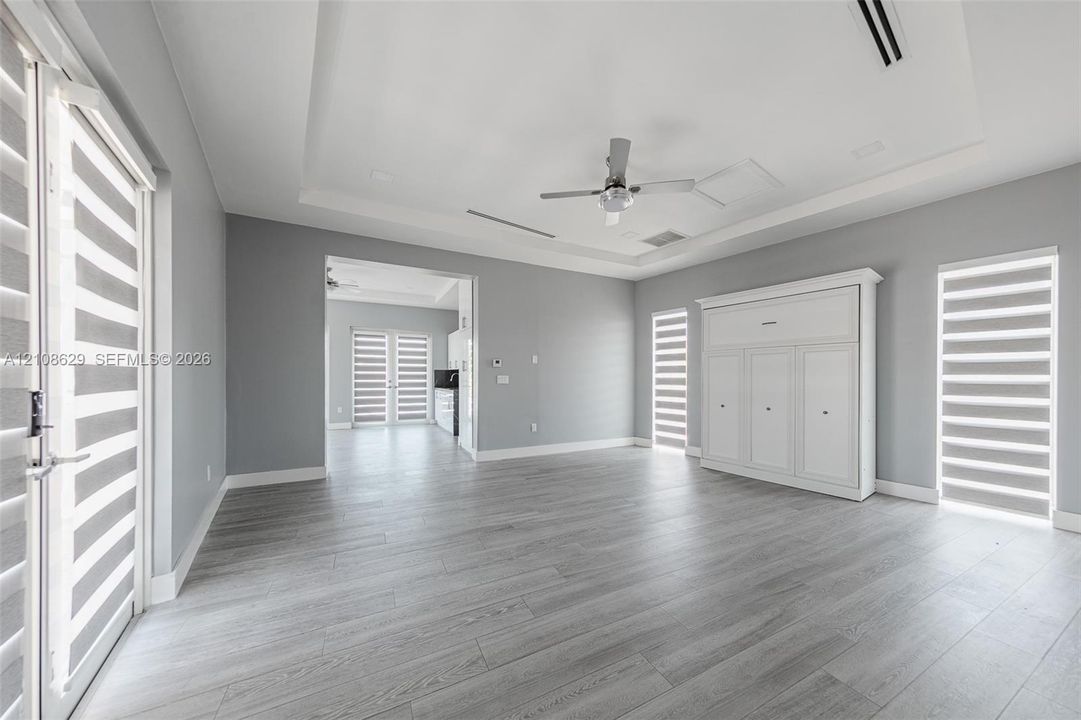 For Rent: $8,000 (3 beds, 2 baths, 1963 Square Feet)
