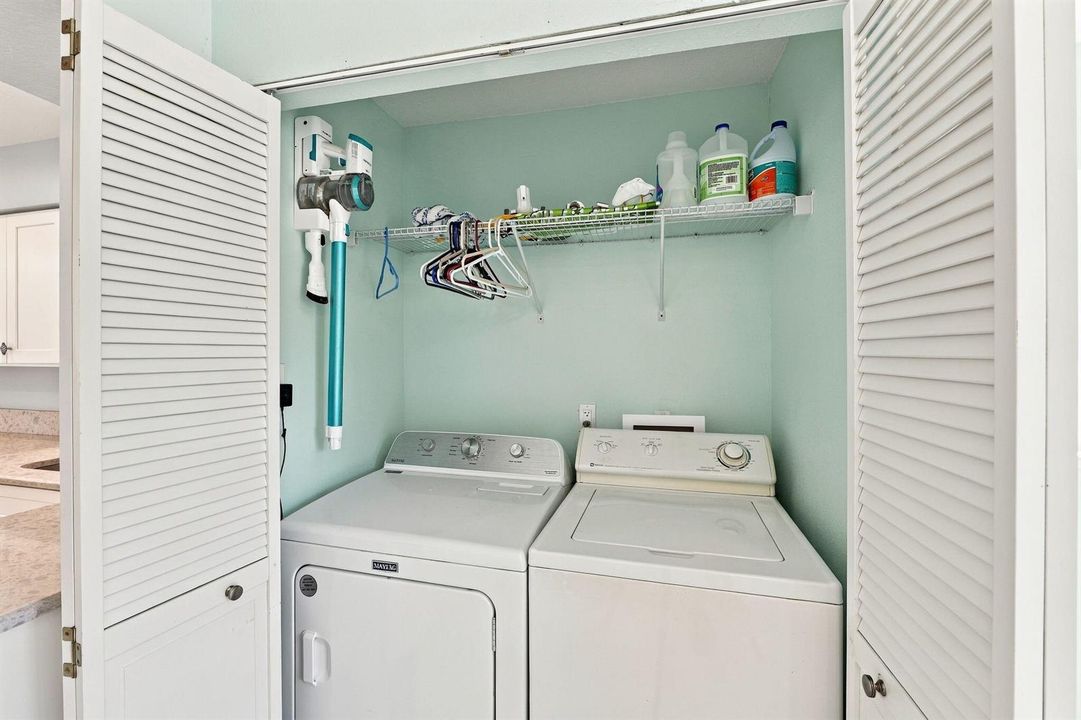 16-web-or-mls-139-Ellwood-Ave-10