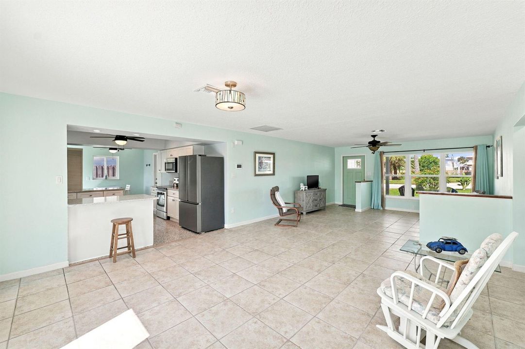 19-web-or-mls-139-Ellwood-Ave-13
