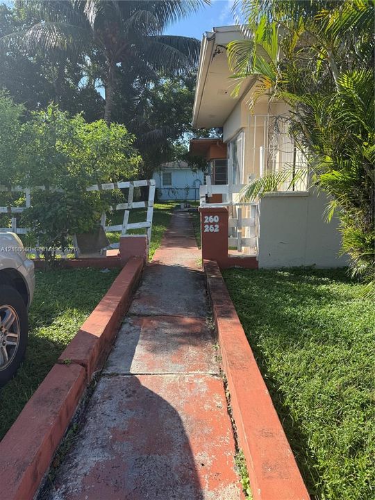 For Sale: $575,000 (0 beds, 0 baths, 1564 Square Feet)