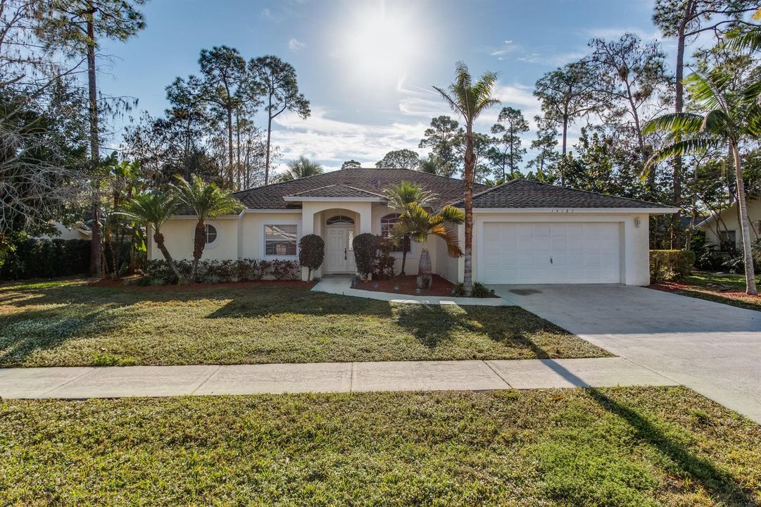 14185GreentreeDr-FRONT