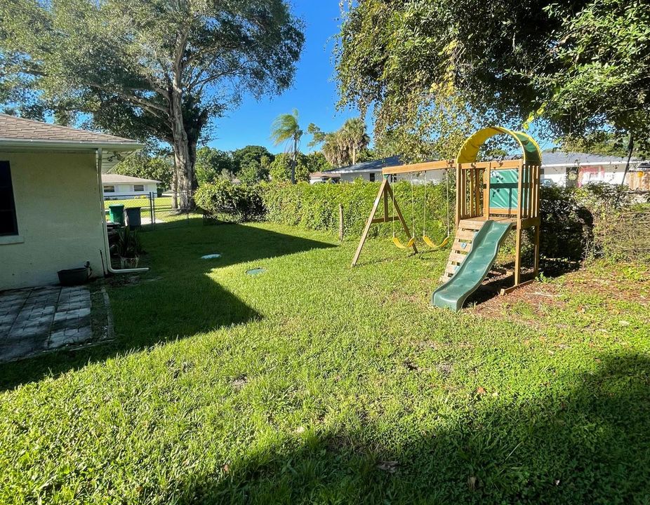 playset included