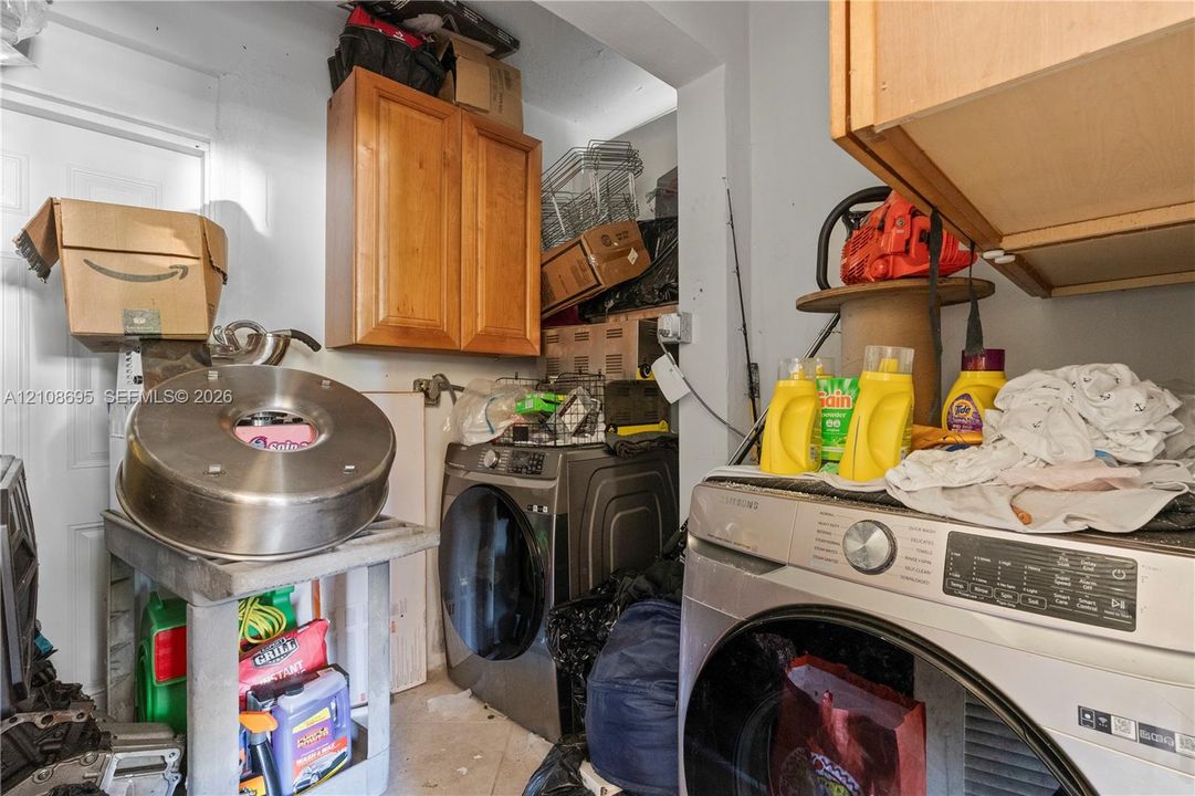 En Venta: $675,000 (0 camas, 0 baños, 2077 Pies cuadrados)