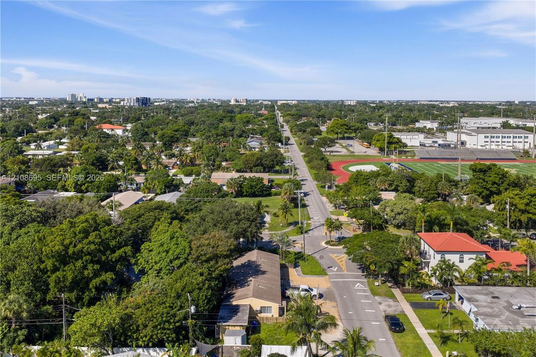 En Venta: $675,000 (0 camas, 0 baños, 2077 Pies cuadrados)