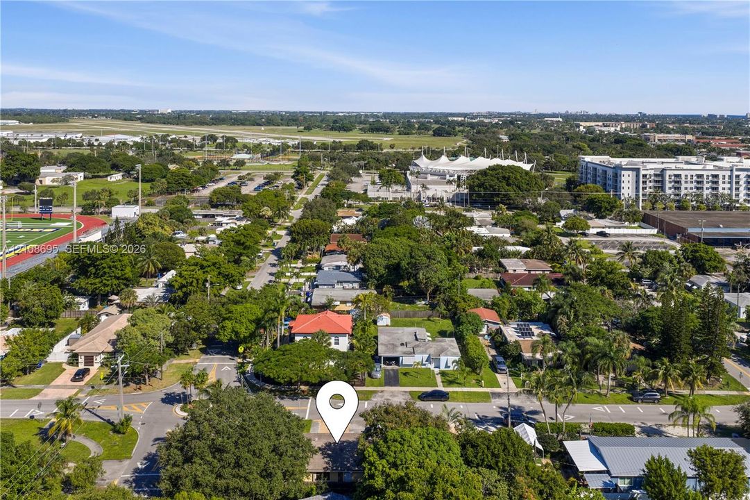 En Venta: $675,000 (0 camas, 0 baños, 2077 Pies cuadrados)