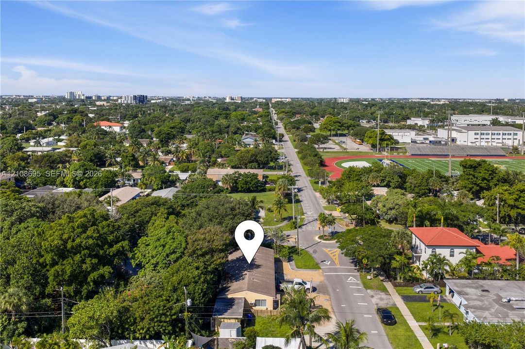 En Venta: $675,000 (0 camas, 0 baños, 2077 Pies cuadrados)