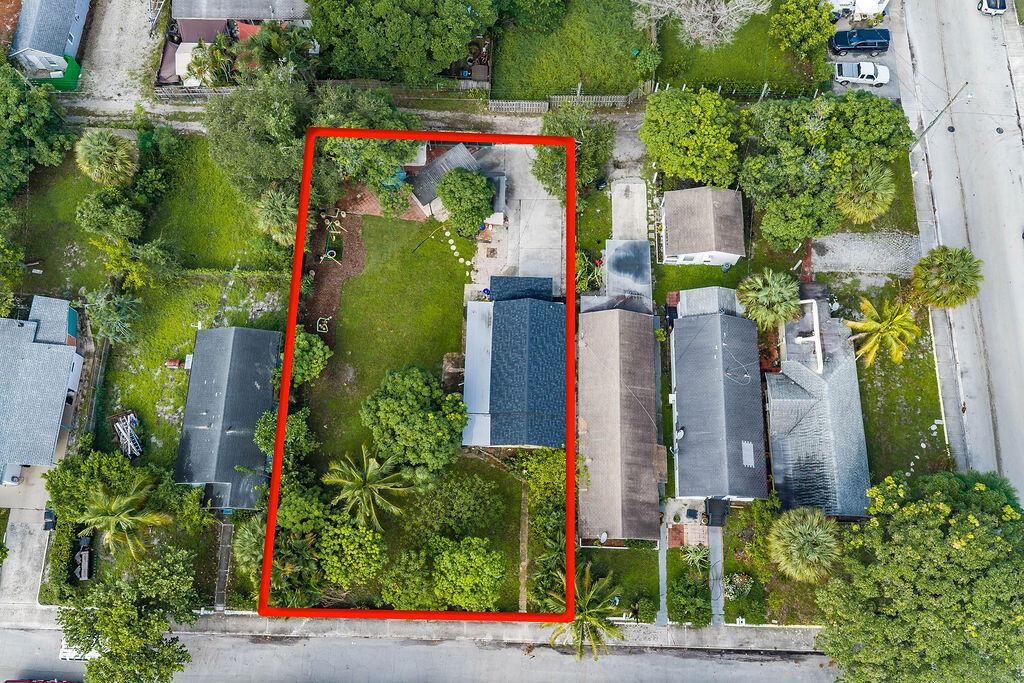 223NFstreetlakeworth-017