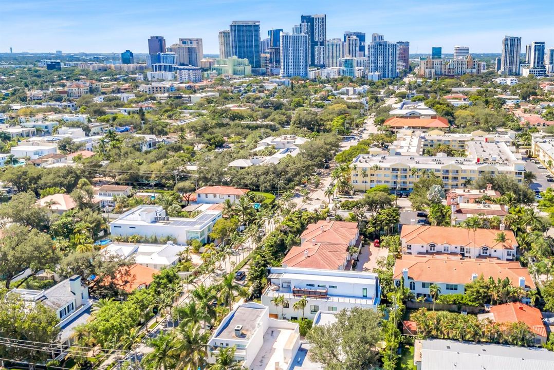 1627 E BROWARD BLVD-47