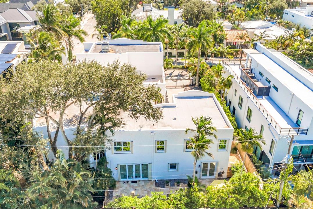1627 E BROWARD BLVD-49