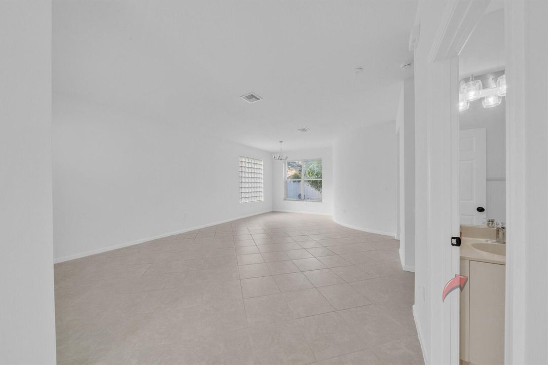 5 Entrance (2)