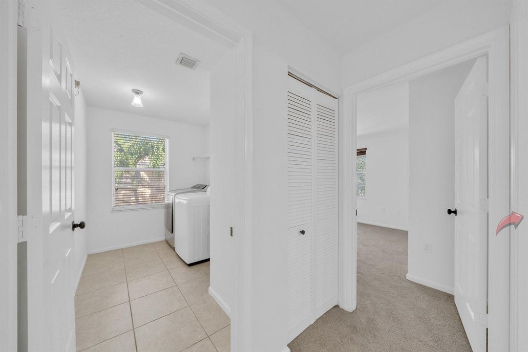 18 Foyer