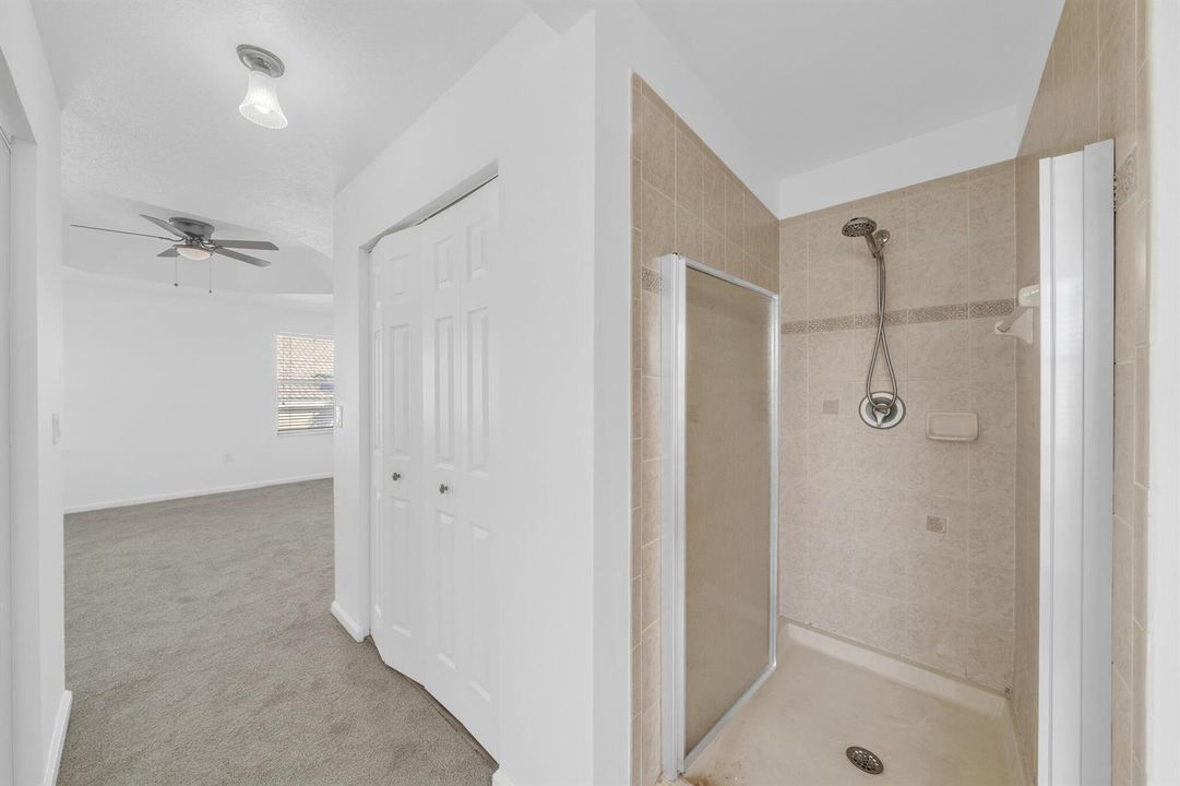 14 Primary Bedroom Suite (8)