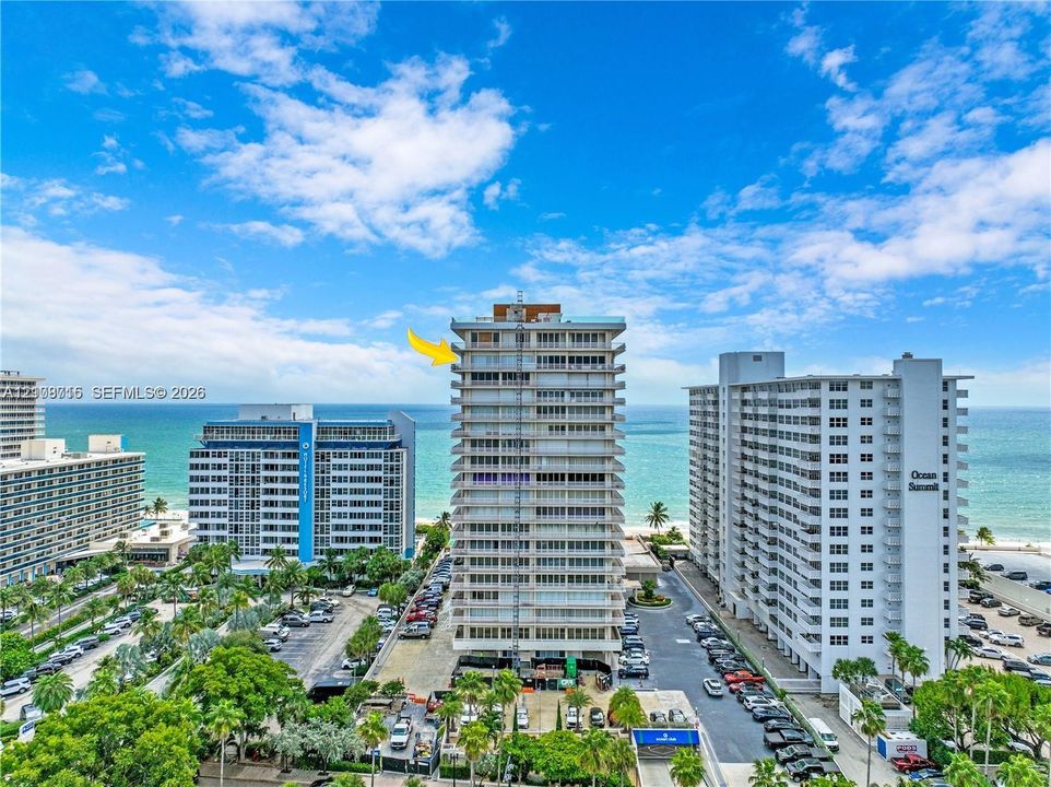 В аренду: $8,750 (2 спален, 2 ванн, 1645 Квадратных фут)