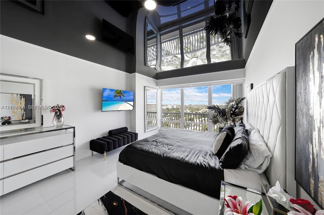 В аренду: $8,750 (2 спален, 2 ванн, 1645 Квадратных фут)