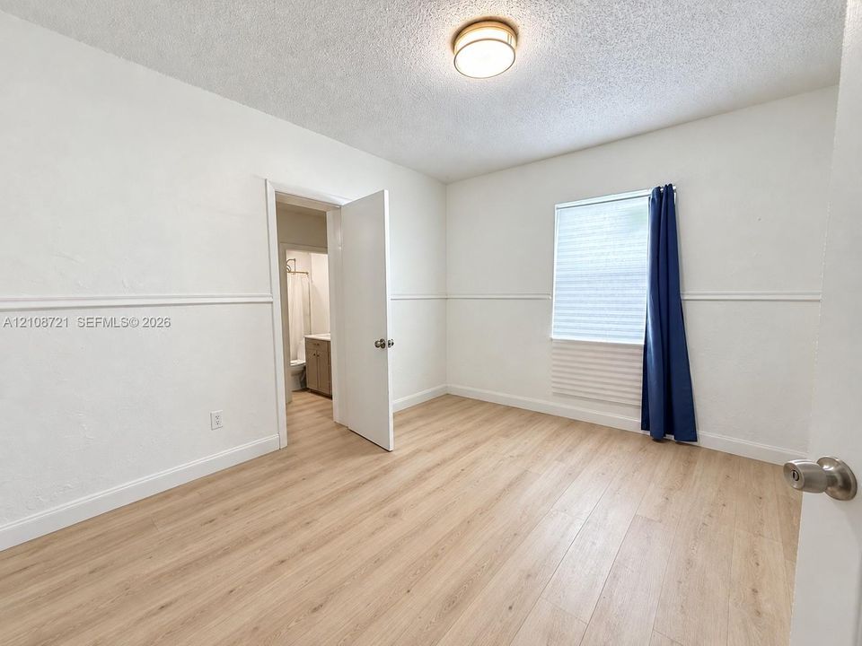 En Renta: $3,600 (3 camas, 2 baños, 1990 Pies cuadrados)