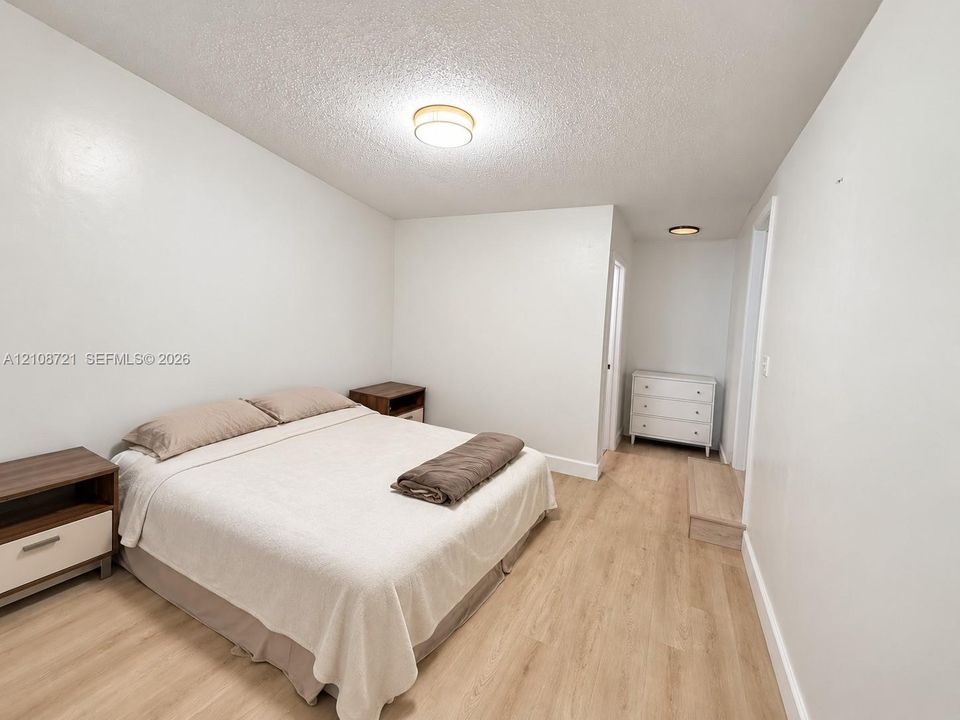 En Renta: $3,600 (3 camas, 2 baños, 1990 Pies cuadrados)
