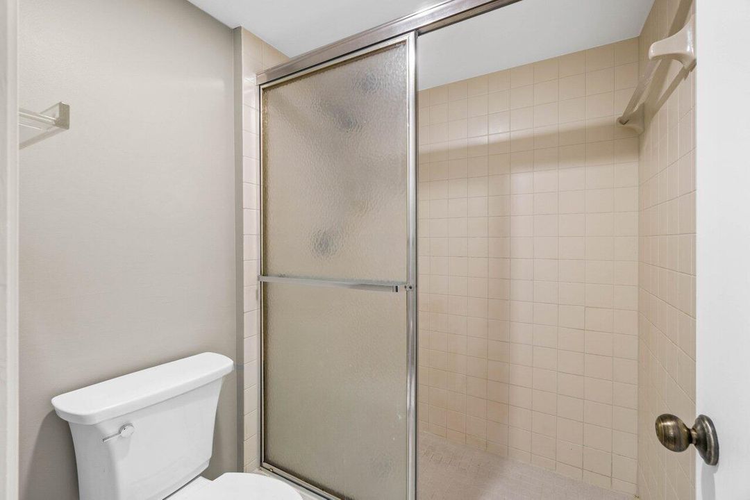 018-1555SouthFederalHighway-Unit203-Delr