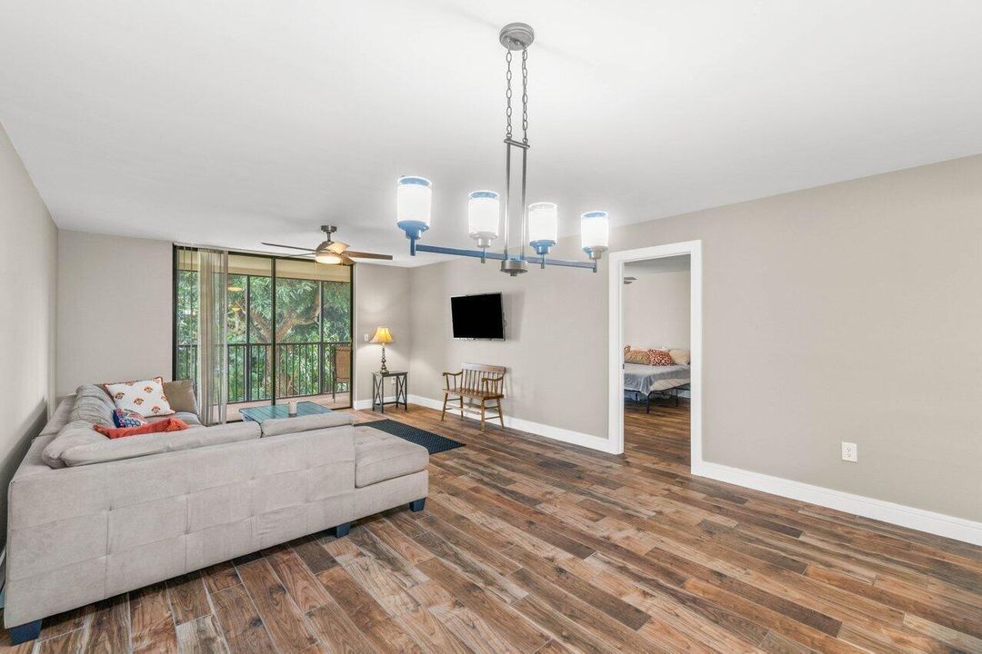 013-1555SouthFederalHighway-Unit203-Delr