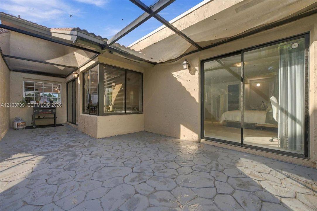 For Sale: $574,000 (3 beds, 2 baths, 1487 Square Feet)