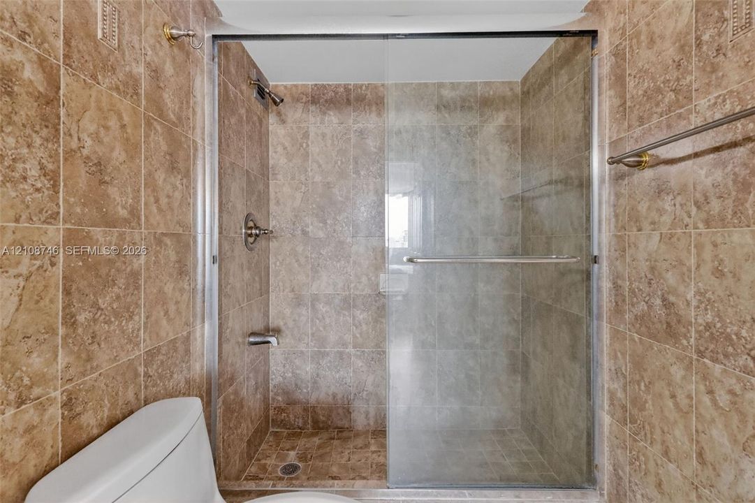 For Sale: $764,900 (2 beds, 2 baths, 1455 Square Feet)