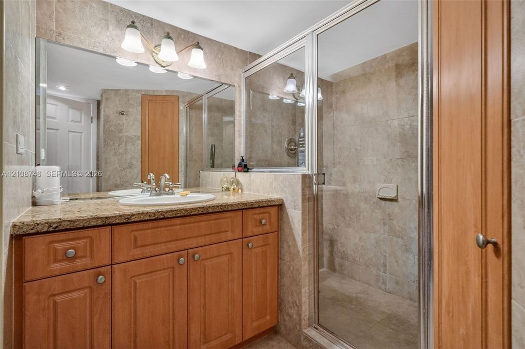 For Sale: $764,900 (2 beds, 2 baths, 1455 Square Feet)
