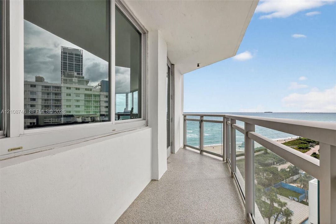 For Sale: $764,900 (2 beds, 2 baths, 1455 Square Feet)