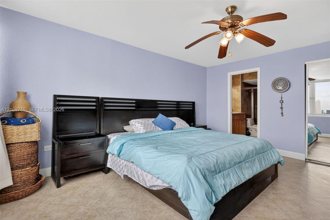 For Sale: $764,900 (2 beds, 2 baths, 1455 Square Feet)