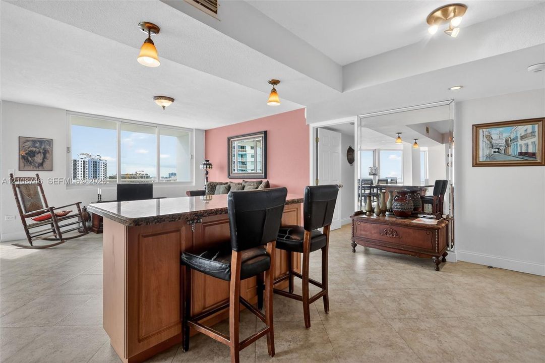 For Sale: $764,900 (2 beds, 2 baths, 1455 Square Feet)