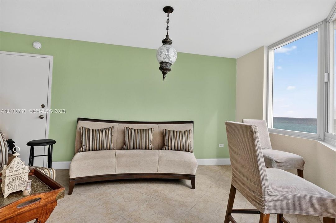 For Sale: $764,900 (2 beds, 2 baths, 1455 Square Feet)