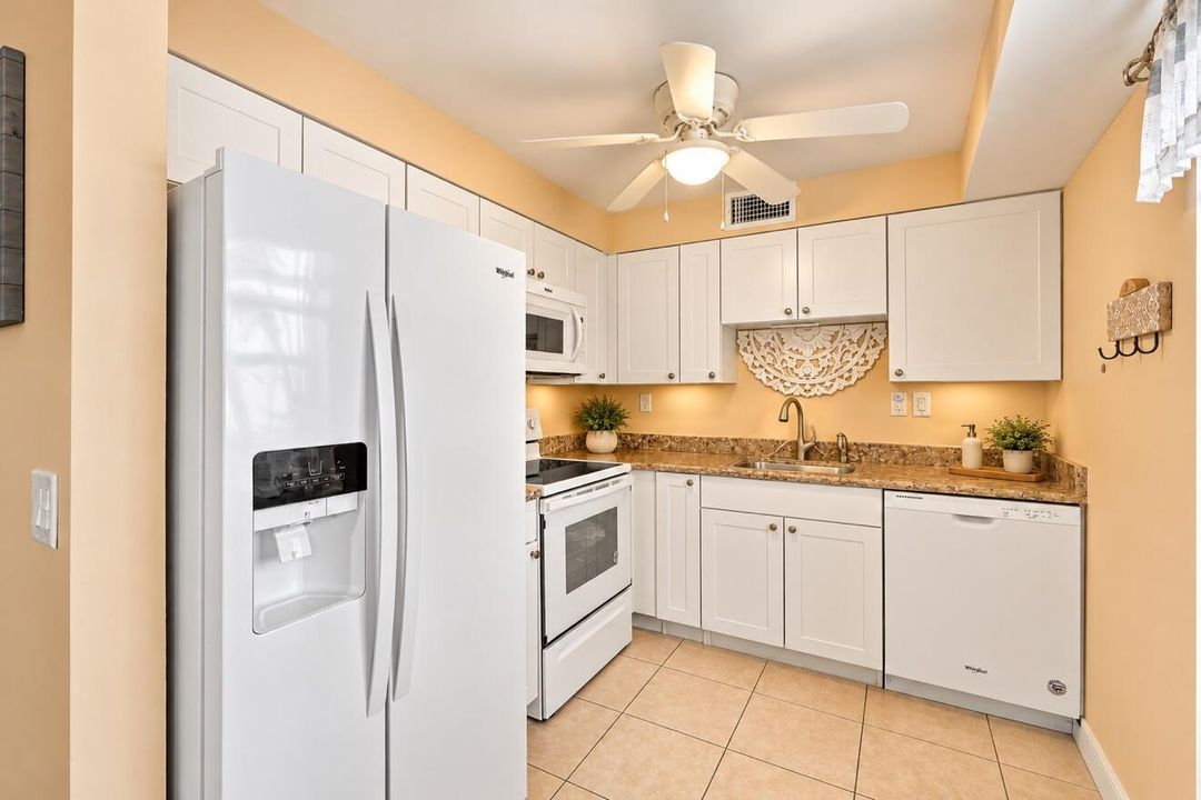 edited-oct22-kitchen
