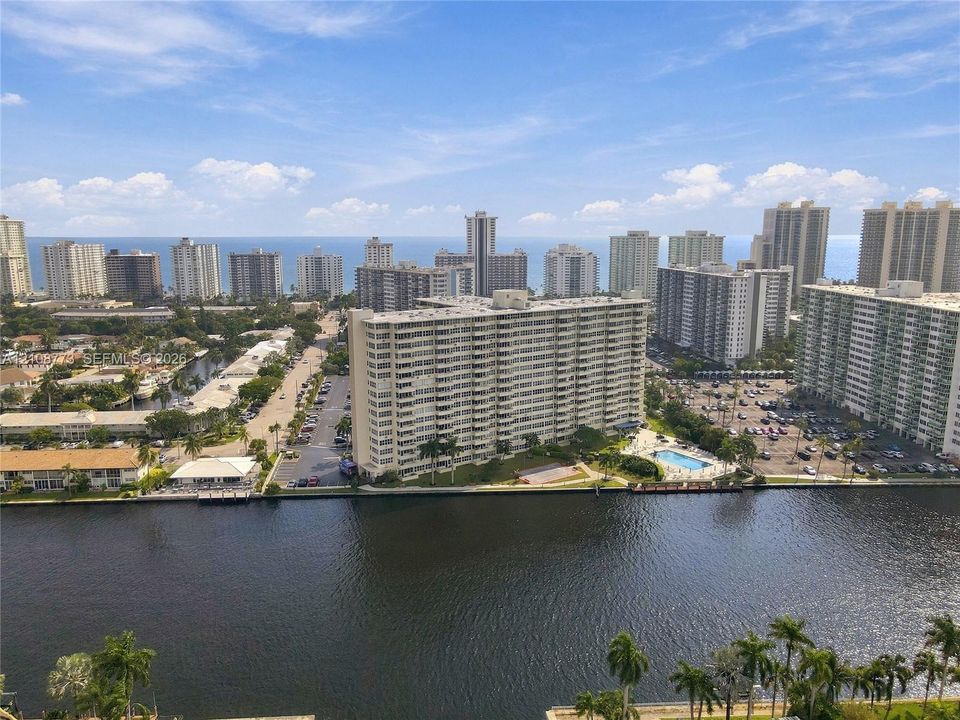 待售: $315,000 (1 贝兹, 1 浴室, 800 平方英尺)