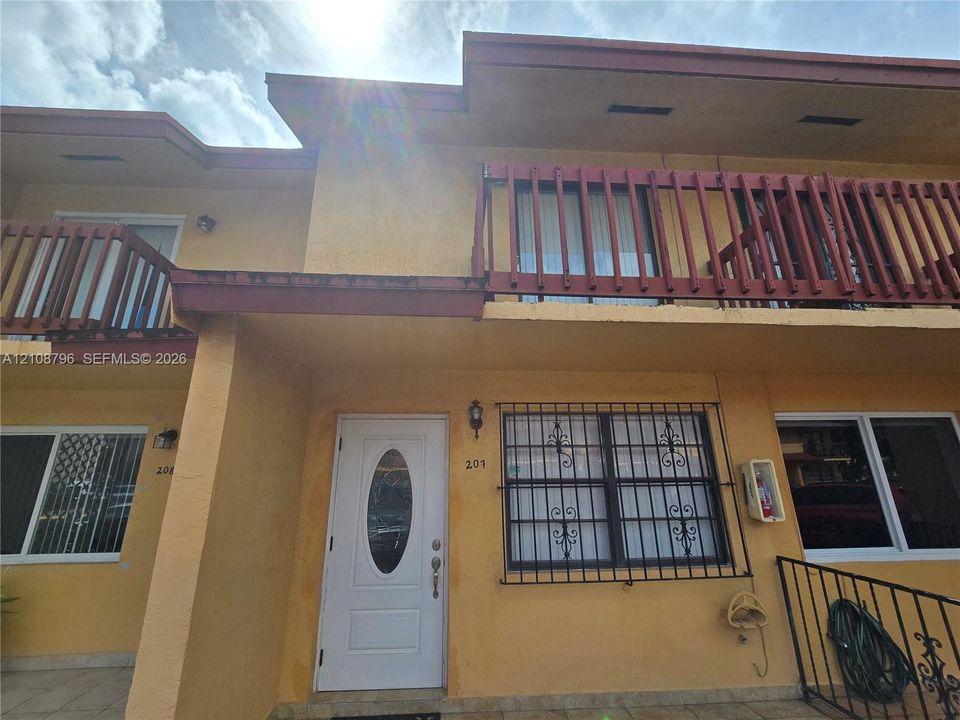 En Renta: $2,300 (2 camas, 1 baños, 828 Pies cuadrados)