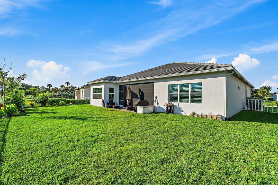 073-9891SWLegacyDr-Stuart-SMALL