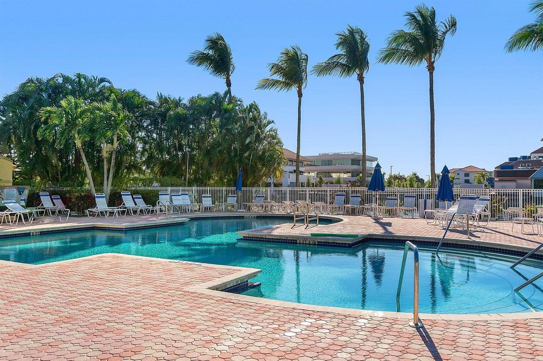 040-6662ViaRegina-BocaRaton-FL-33433-SMA