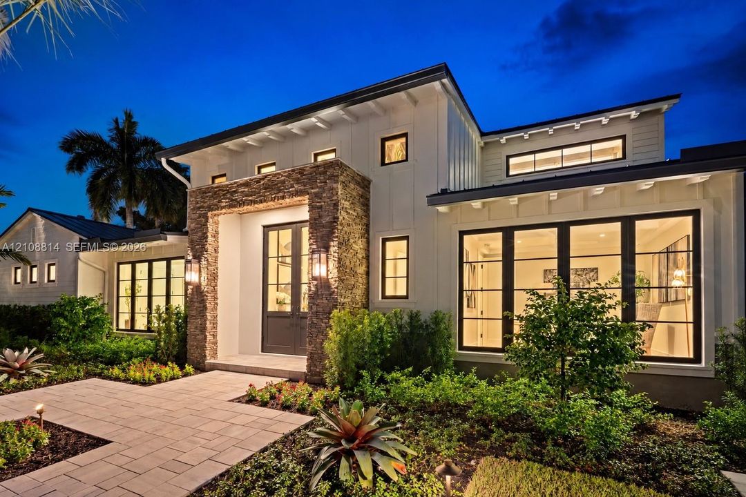 En Venta: $5,895,000 (4 camas, 4 baños, 4517 Pies cuadrados)
