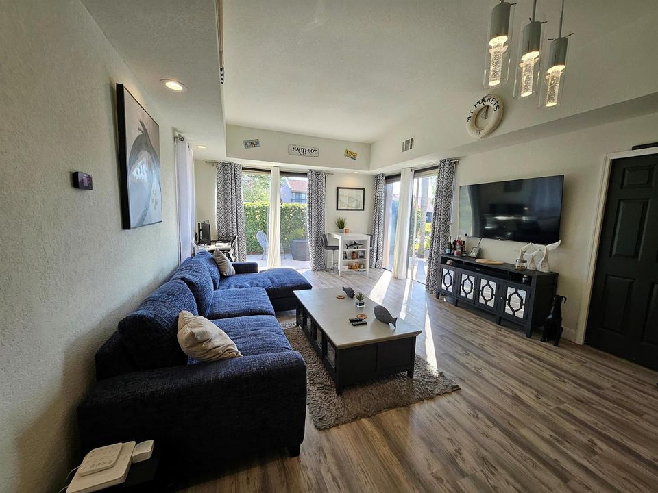 livingroom shades open