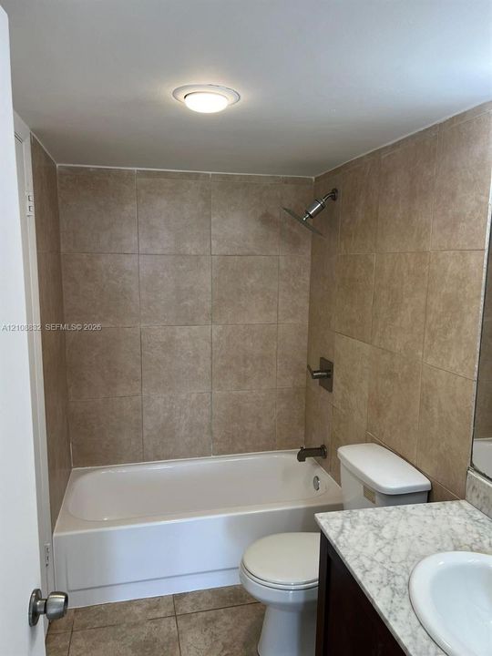 В аренду: $1,750 (1 спален, 1 ванн, 852 Квадратных фут)