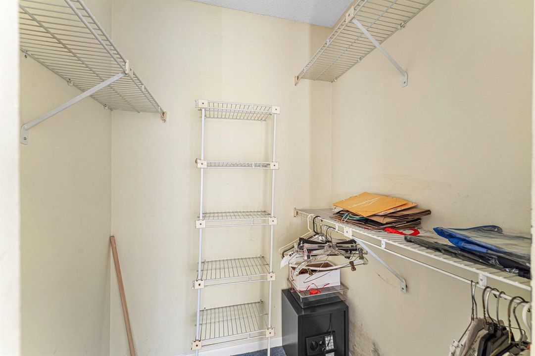 Walk In Closet